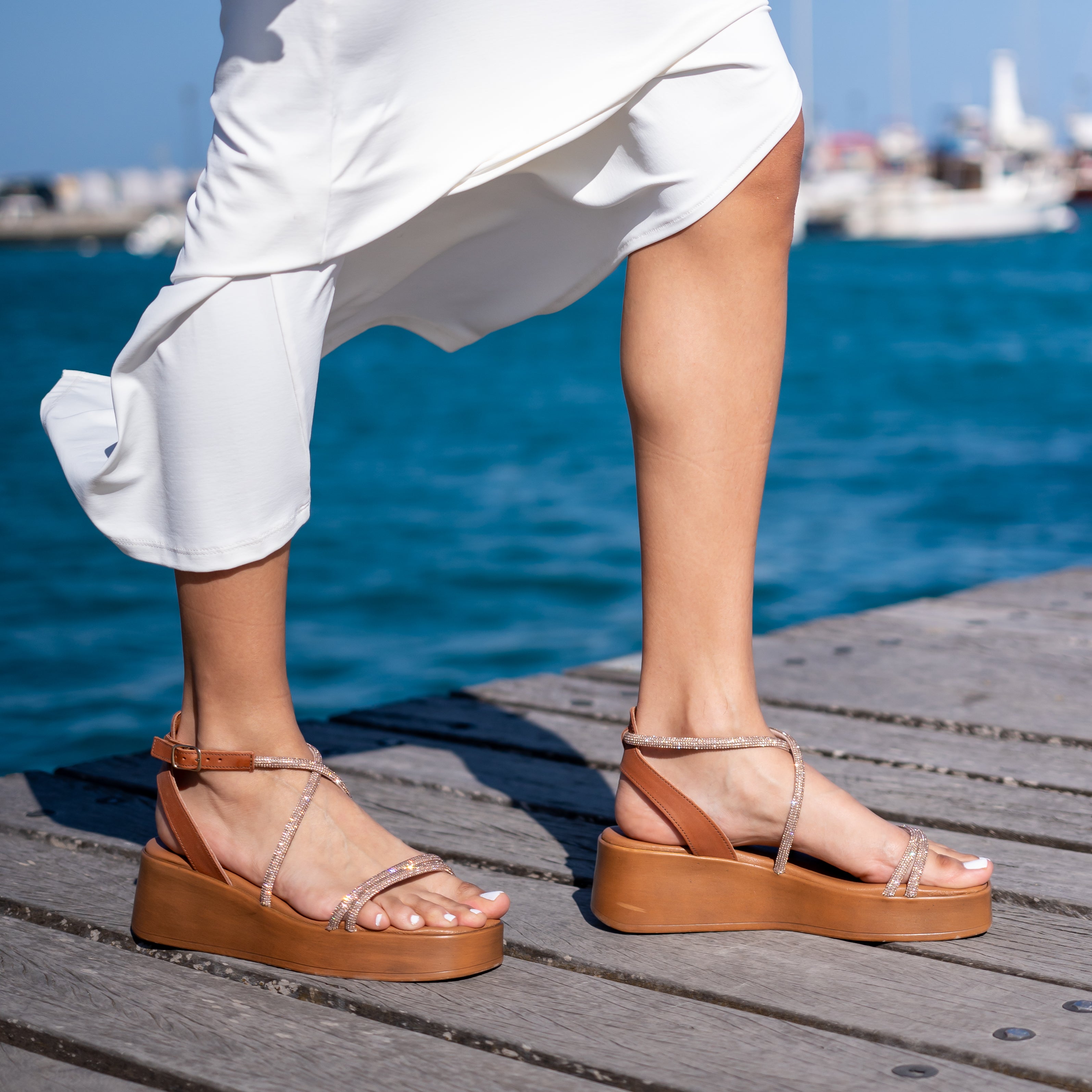 SMARAGDA Cross-Strap Leather Platform Sandals